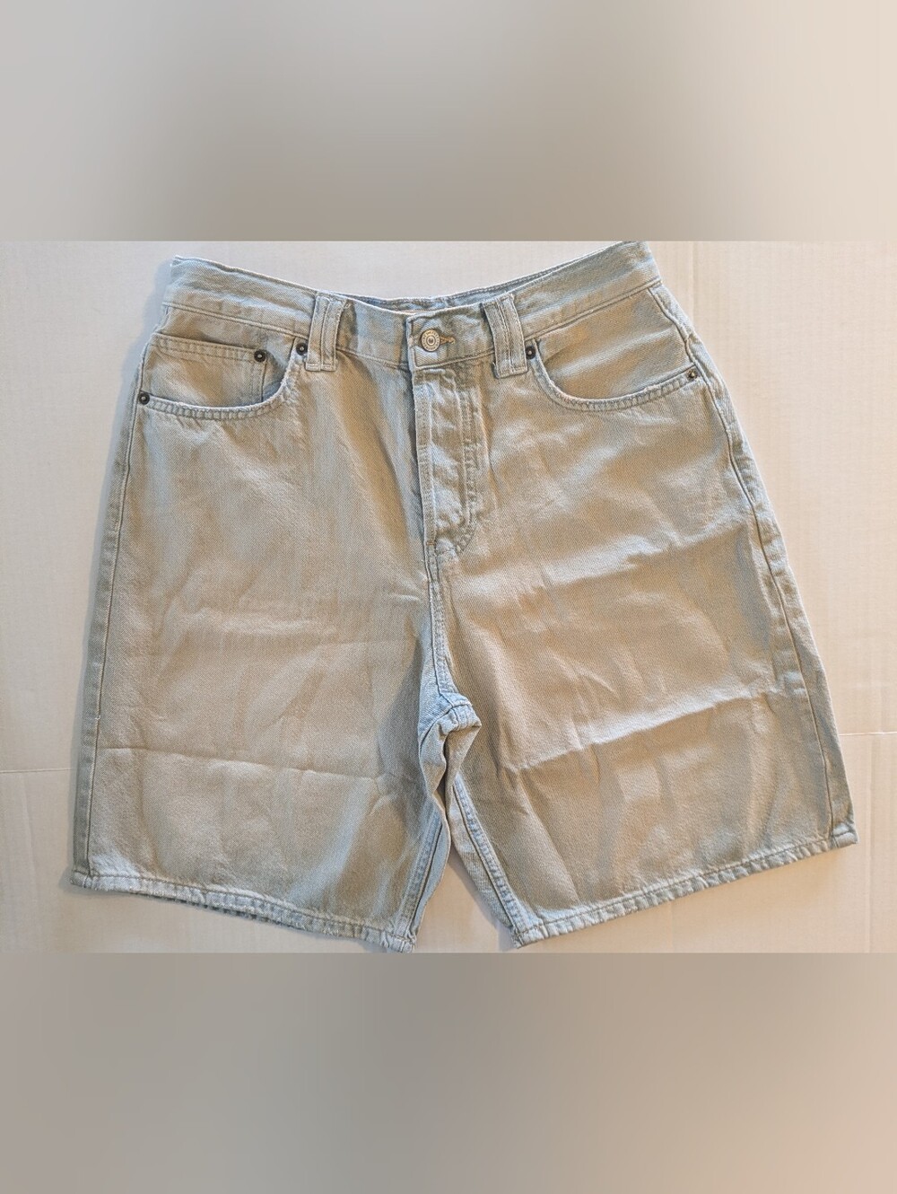 We The Free Women's Montana Pale Blue Denim Shorts- Size 28 (NWOT)